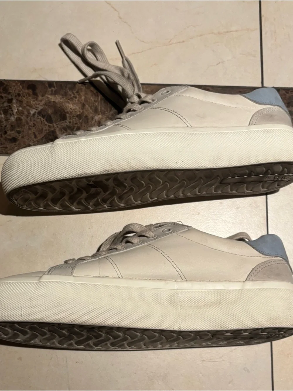 Zara Casual Low-Top Sneakers in Light Cream with Pale Blue Heel Accent - Picture 3 of 4